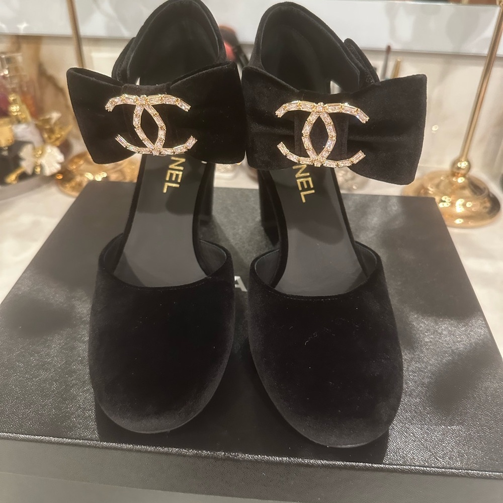CHANEL Black Velvet Heels with Gold Accents